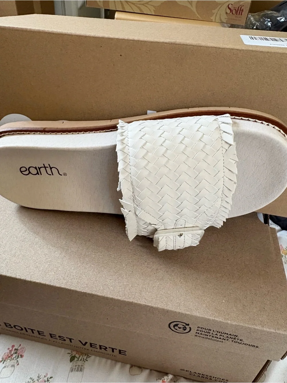 Earth comfortable woven